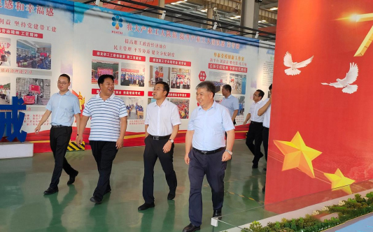 安陽(yáng)市委常委、組織部部長(zhǎng)楊炯蒞臨華泰智能裝備集團(tuán)調(diào)研